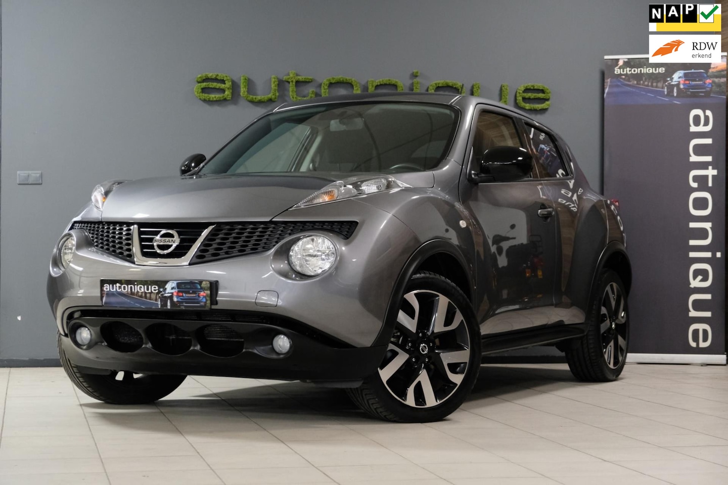 Nissan Juke - 1.6 Connect Edition *27.265km UNIEK* 1e Eig! Navi/Camera/Automaat - AutoWereld.nl