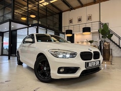 BMW 1-serie - 118i |Automaat|Airco|NAP|Bluetooth|Xenon|Blackline|Navigatie|Cruise control|