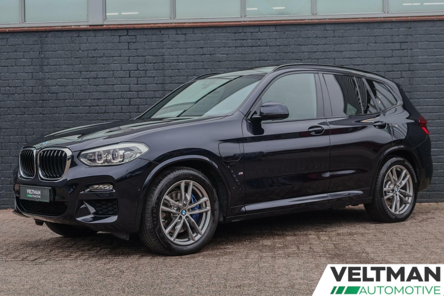 BMW X3 - xDrive30e M-SPORT PANORAMADAK HEAD UP CAMERA TREKHAAK - AutoWereld.nl