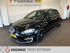 Volkswagen Golf - 1.4 TSI GTE | Stage 1+ | Panoramadak | GTI DIFFUSER | Lederen bekleding | 19''INCH | Apple