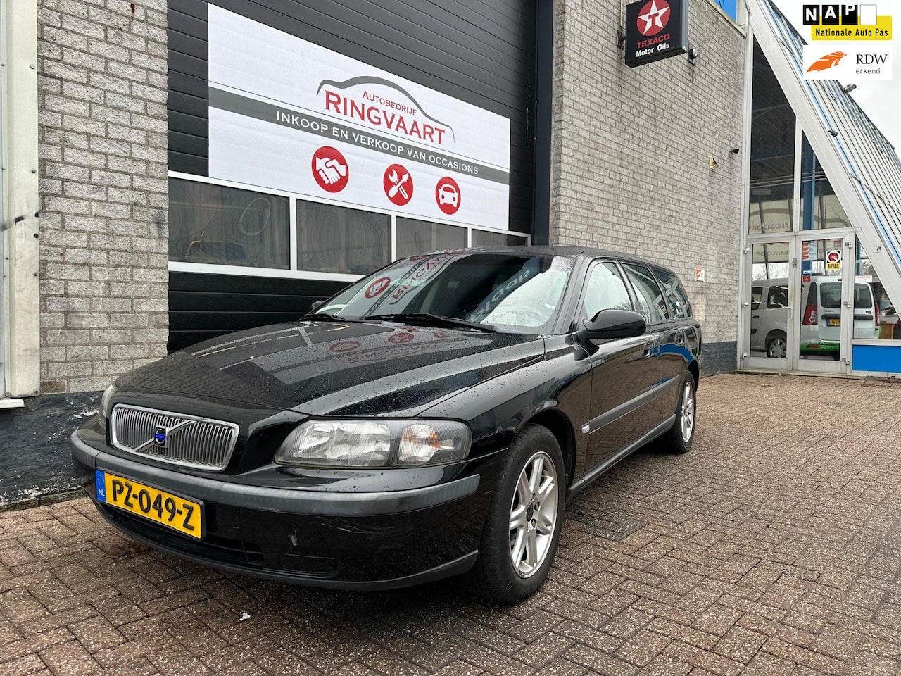 Volvo V70 - 2.4 Bi-Fuel Comfort Line Met Jaar APK - AutoWereld.nl