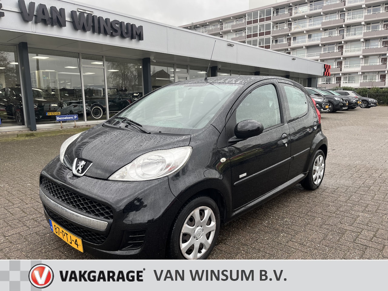 Peugeot 107 - 1.0-12V Millesim 200 5Drs airco Nap Trekhaak Cruisecontroll - AutoWereld.nl