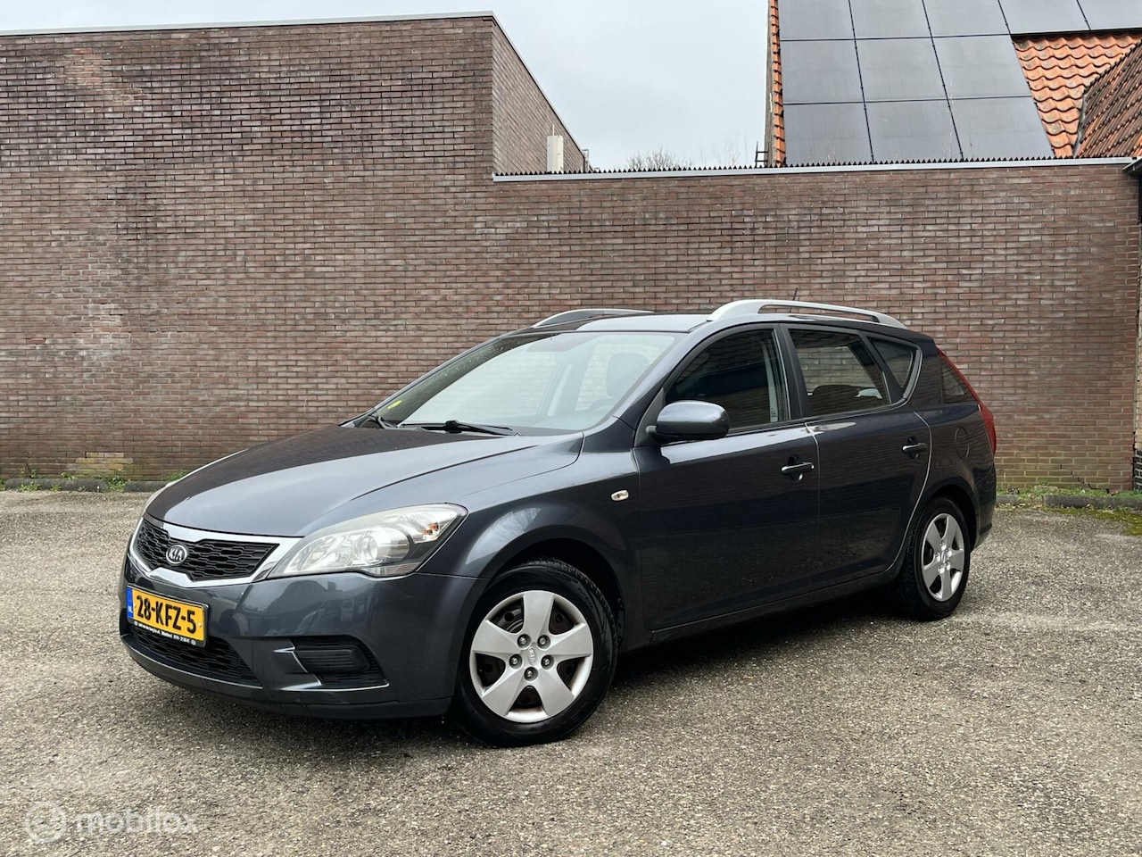 Kia Cee'd Sporty Wagon - 1.4 CVVT X-tra 1.4 CVVT X-tra - AutoWereld.nl