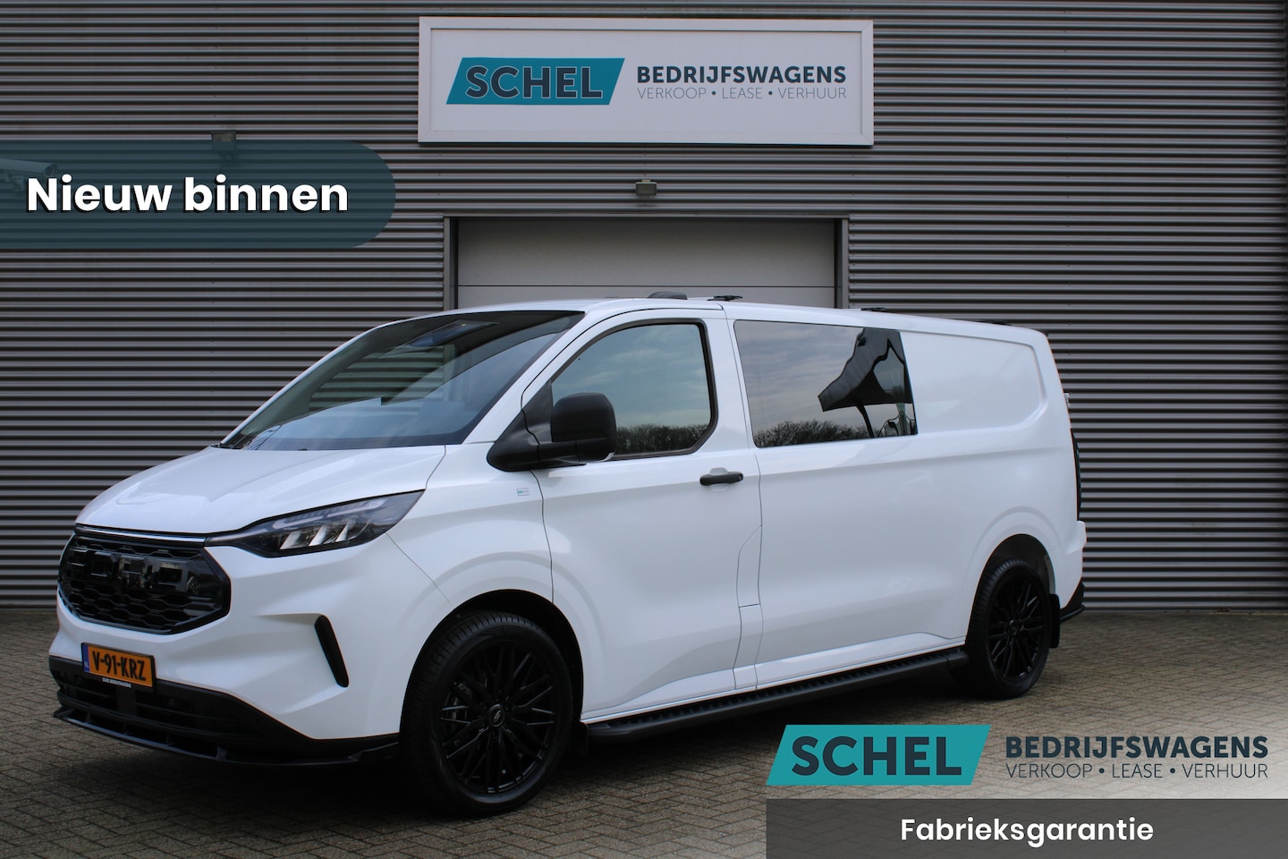 Ford Transit Custom - 320 2.0 TDCI L2H1 Trend DC 136pk - Raptor Grill - Styling Pack - LM velgen - Betimmering - - AutoWereld.nl