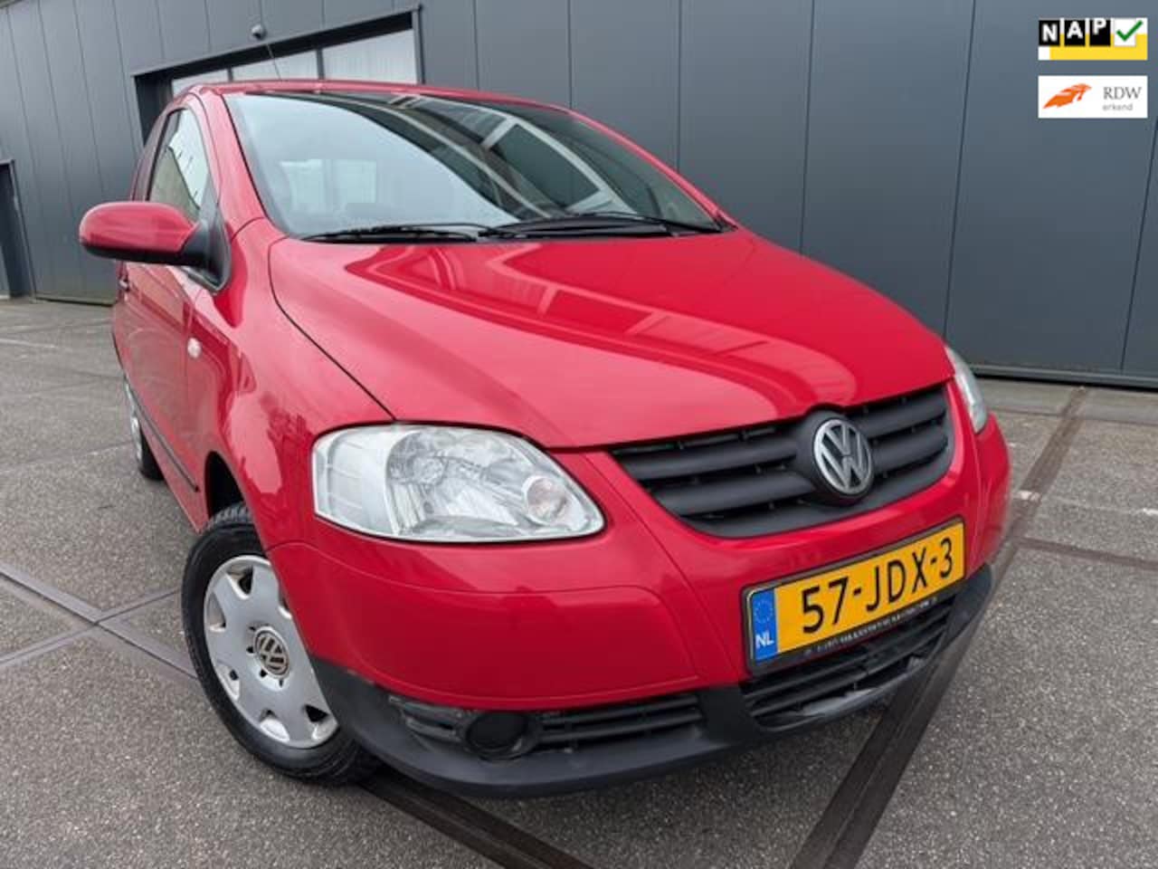 Volkswagen Fox - 1.2 Trendline - Lage kms - Airco - - AutoWereld.nl