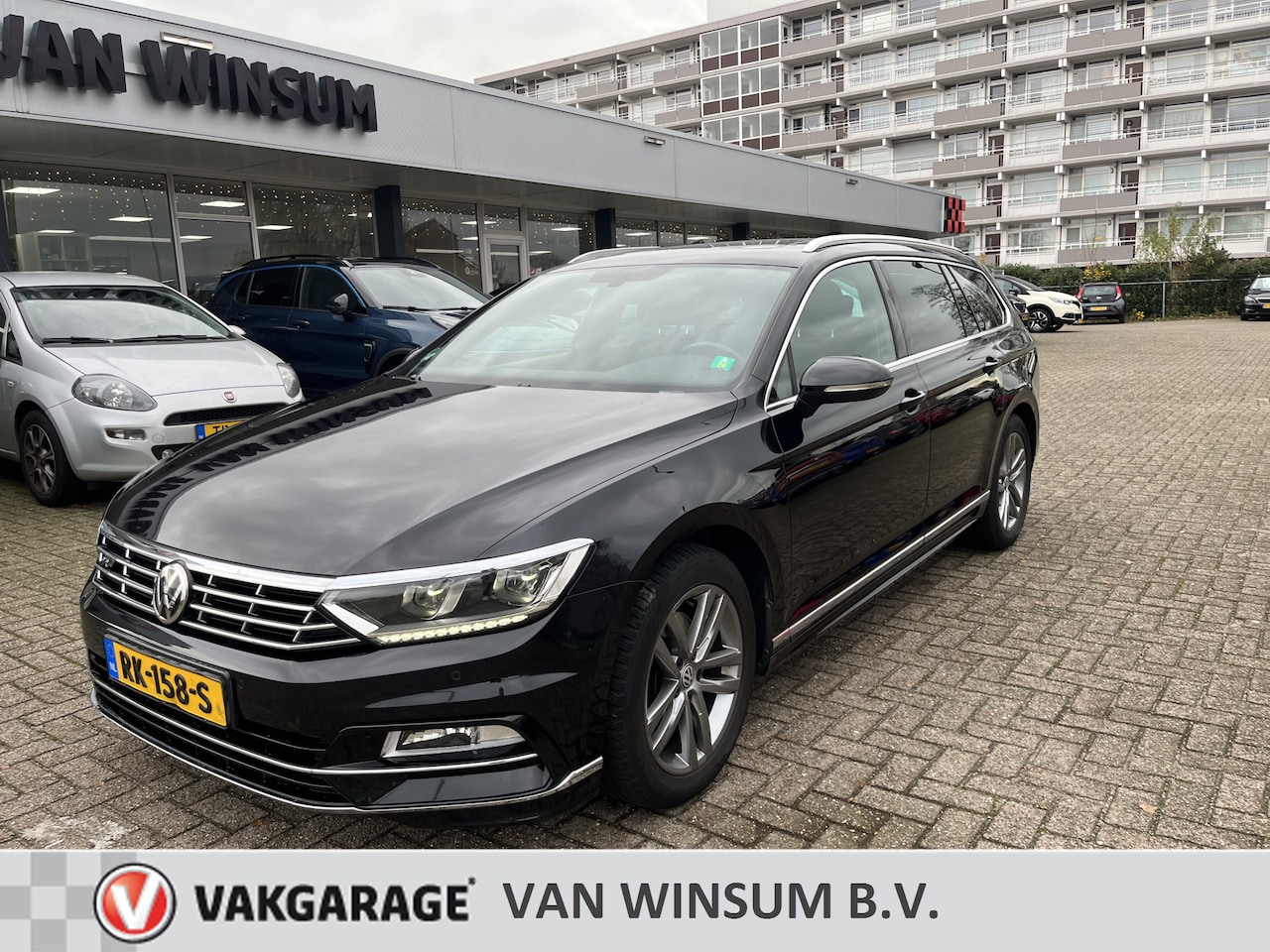 Volkswagen Passat Variant - 1.6 TDI Highline Business R Dsg Klima Lmv Pdc Navi Adcruise El.panodak Trekhaak Nap - AutoWereld.nl