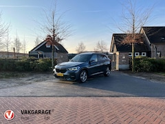 BMW X1 - xDrive20i High Executive | M-Pakket | Panoramadak | Dealer onderhouden |