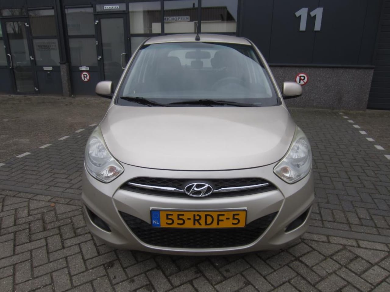 Hyundai i10 - 1.1 i-Drive Cool 2011 Airco 88.000KM NAP! APK! - AutoWereld.nl