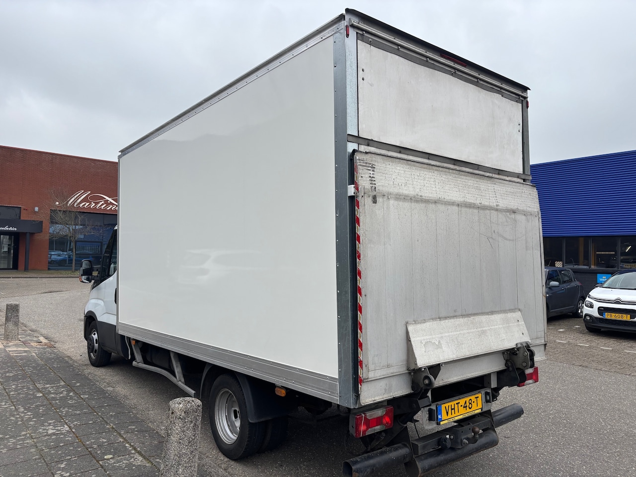 Iveco Daily - 35C14V 2.3 410 H2 Bakwagen met laadklep Meubelbak