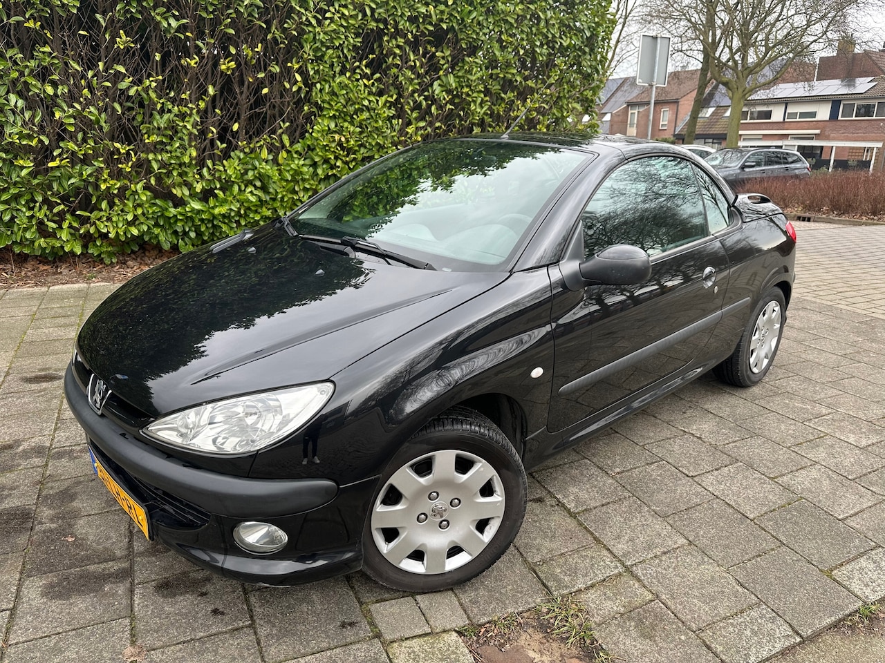 Peugeot 206 CC - CABRIOLET AUOMAAT MET AIRCO & APK TOT 24-11-2025! - AutoWereld.nl