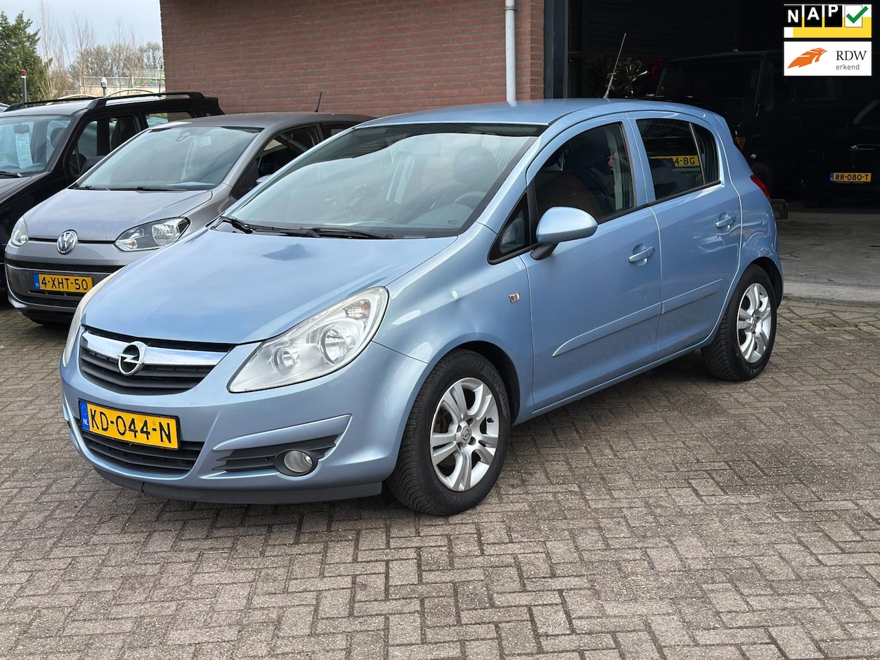 Opel Corsa - 1.2-16V Essentia 1.2-16V Essentia 5DRS, AIRCO, MEENEEMPRIJS!! - AutoWereld.nl