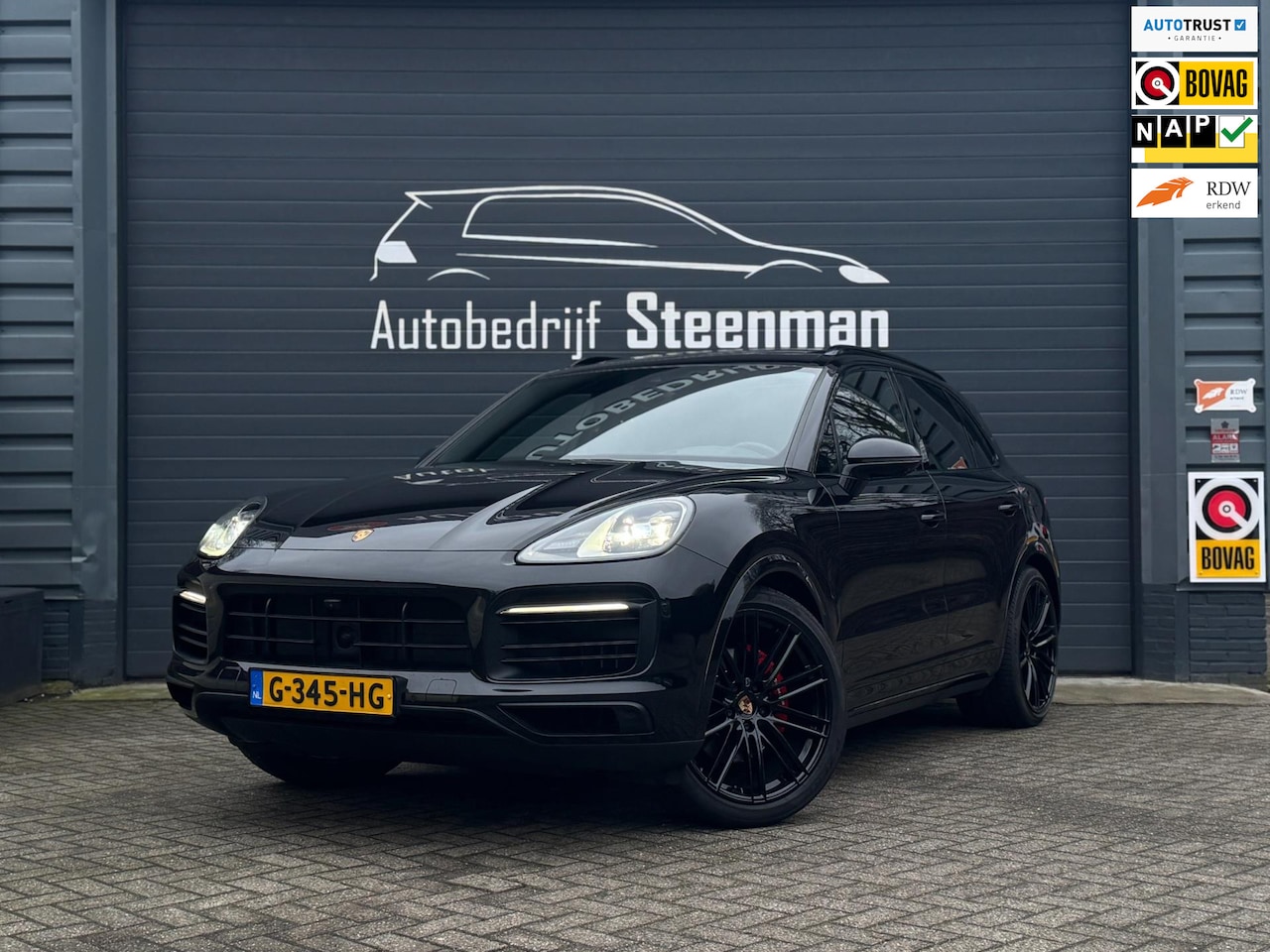 Porsche Cayenne - 3.0 E-Hybrid | Target Blu Eye | 360 | Pano | 22" | Trekh. | Sportstoelen | Sport Chrono - AutoWereld.nl