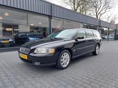 Volvo V70 - 2.4 Edition I 268.000KM Origineeel NL Half leer Navi Clima Cruise Trekhaak 16 inch NAP