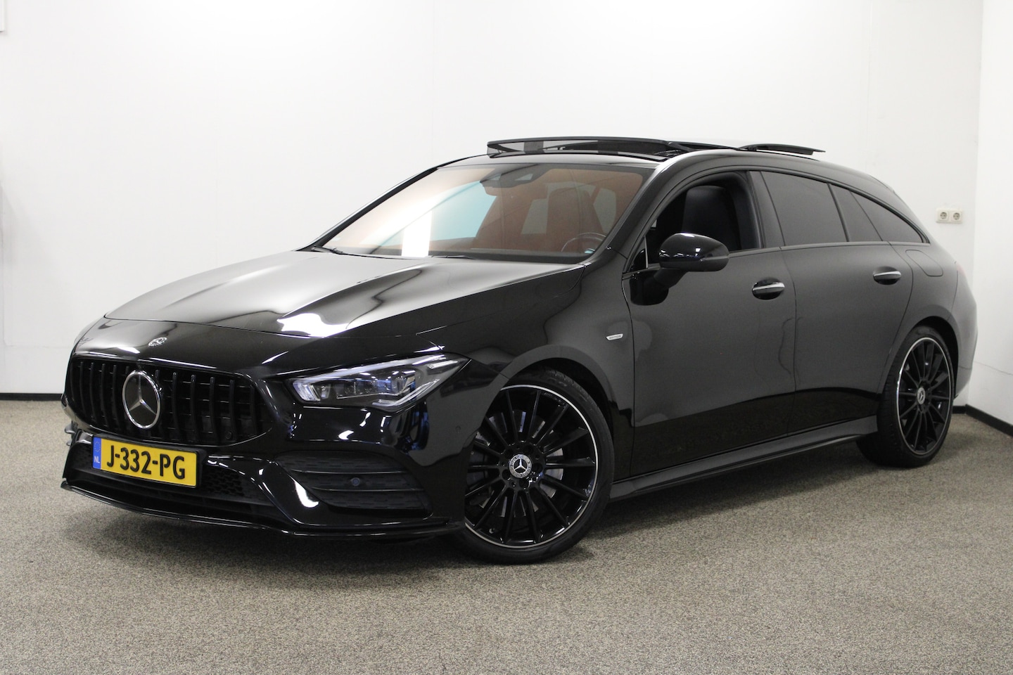 Mercedes-Benz CLA-klasse Shooting Brake - 250 4MATIC Premium Plus Burmester|Pano|HUD|Sfeer|Multi-beam|Side - AutoWereld.nl