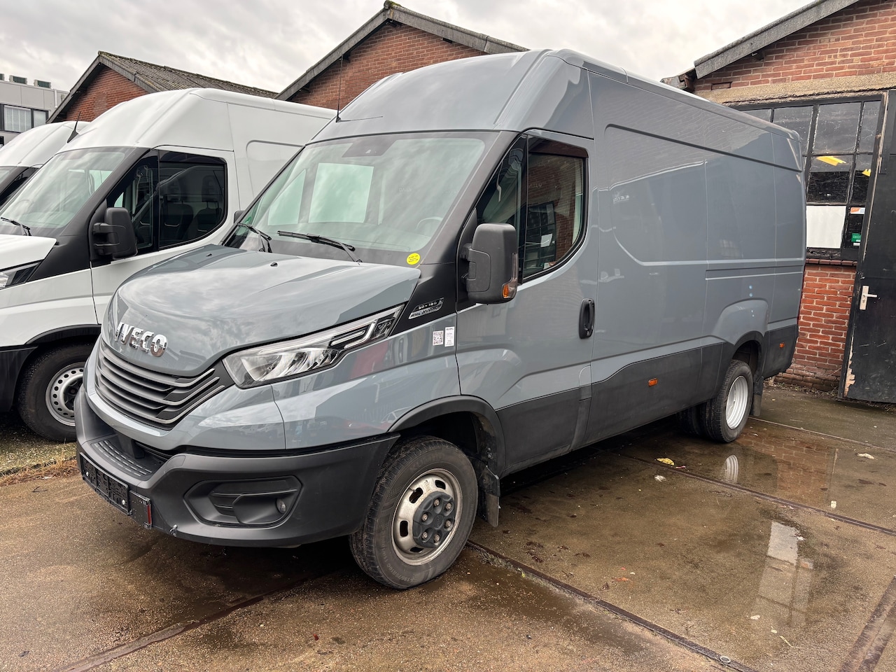 Iveco Daily - 35C16v L2H2 Automaat - AutoWereld.nl