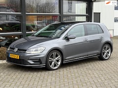 Volkswagen Golf - 1.6 TDI Highline R-Line Panoramadak Navi Camera Carplay