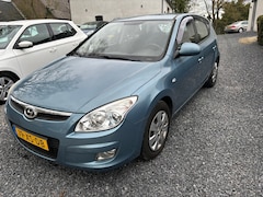 Hyundai i30 - 1.4i Dynamic AIRCO