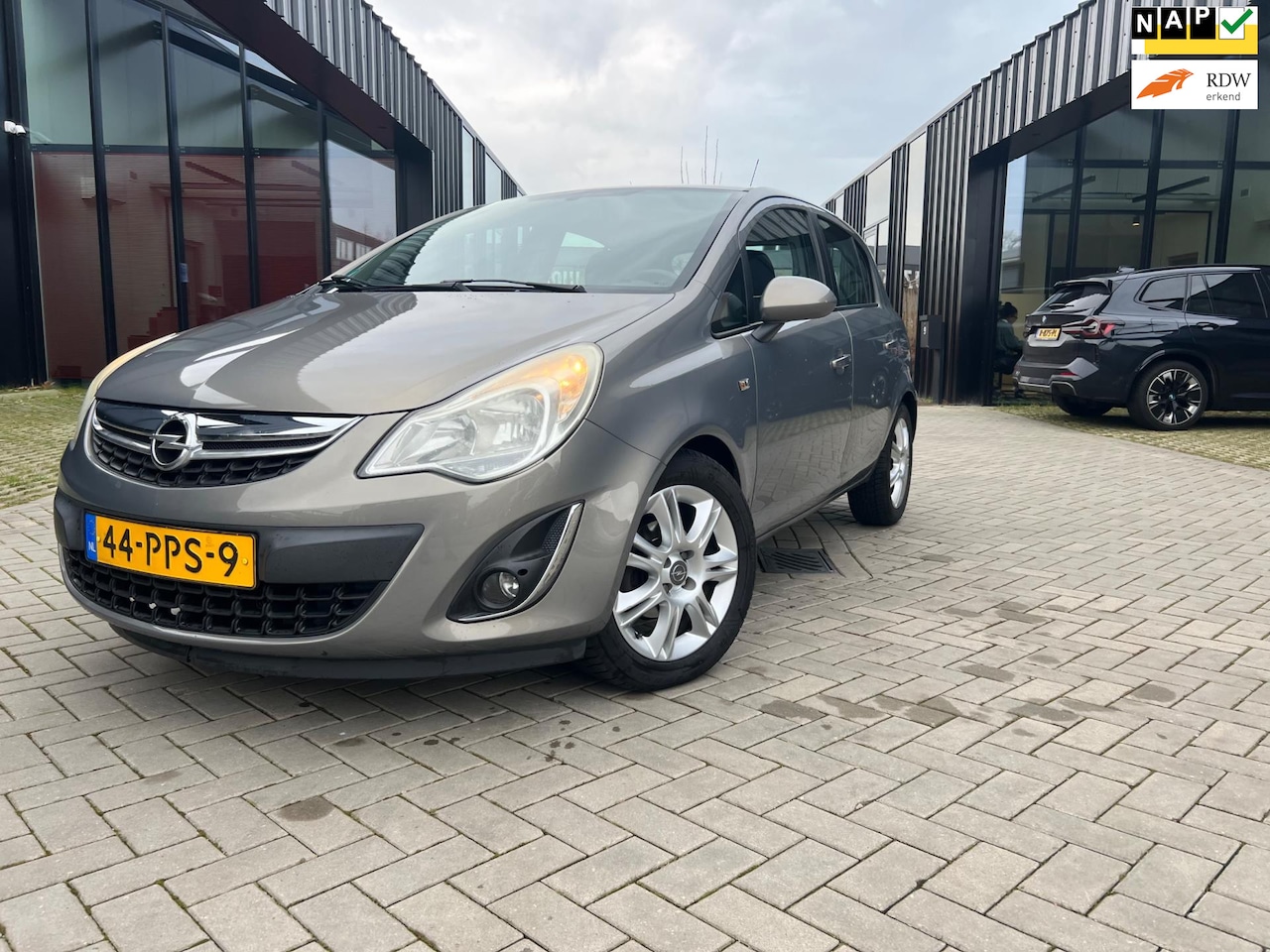 Opel Corsa - 1.4-16V Edition Airco Cruise Elek pakket NL Auto NAP - AutoWereld.nl