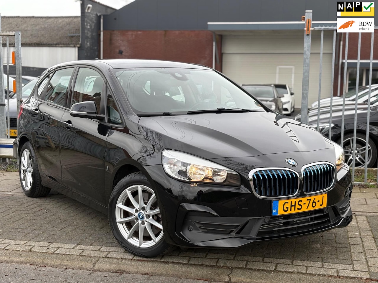 BMW 2-serie Active Tourer - 225xe iPerformance Executive ( 2019 , 52.389 KM ) - AutoWereld.nl