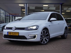 Volkswagen Golf - 1.4 TSI GTE 5deurs | Automaat | Vol opties | 18 inch | Trekhaak | PDC | Navigatie | Inruil