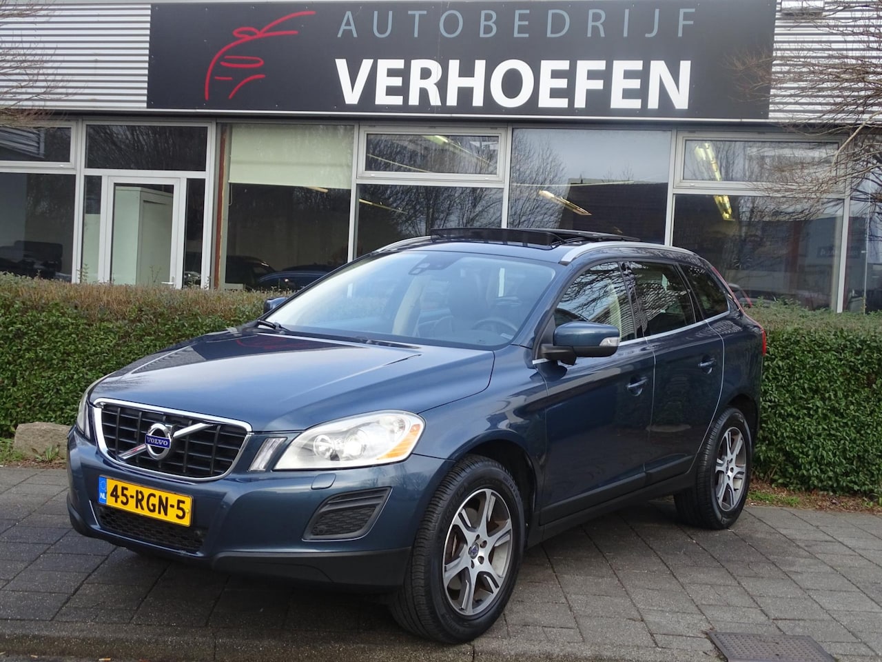 Volvo XC60 - 2.0T Summum - AUTOMAAT - PANORAMADAK - BLIS - STOELVERWARMING - NAP KM STAND - LEDER - NAV - AutoWereld.nl