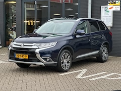 Mitsubishi Outlander - 2.0 Instyle/7-PERS/PANO-DAK/LEDER/CAN\MERA/NL-AUTO NAP