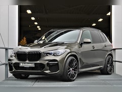 BMW X5 - xDrive45e M-sport 394pk Manhattan M-stoelen Bowers&Wilkins SkyLounge TV Carbon Massage