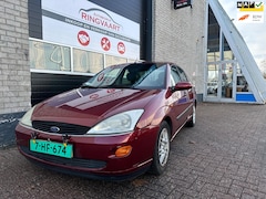 Ford Focus - 1.6-16V Ghia Leer