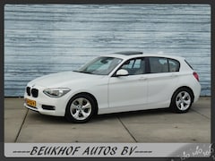 BMW 1-serie - 118i Business+ Automaat Leer Xenon Trekhaak Pdc