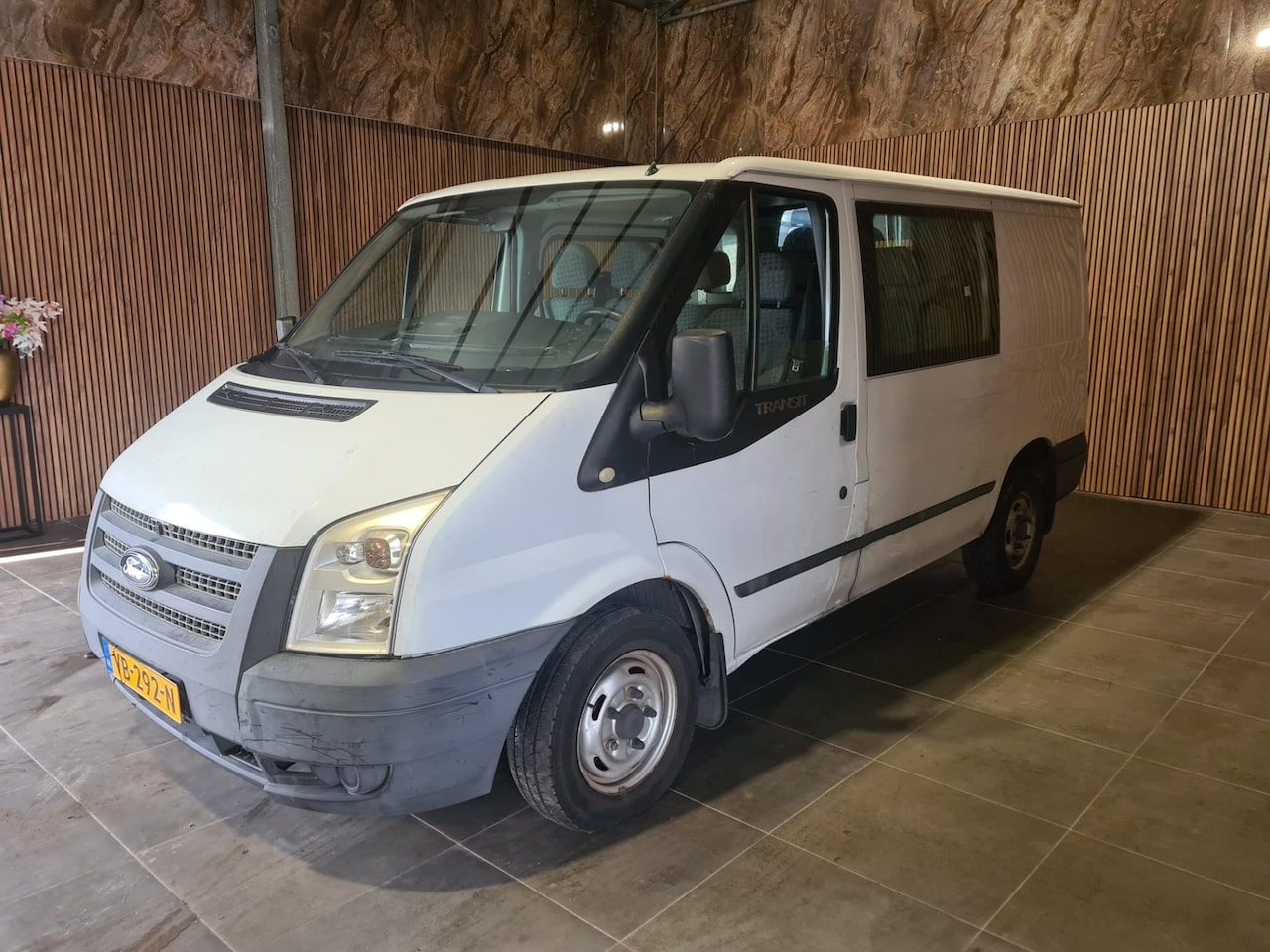 Ford Transit - 250 2.2 TDCI L1H1 Base DUBBELE CABINE AIRCO WIT 2013 - AutoWereld.nl