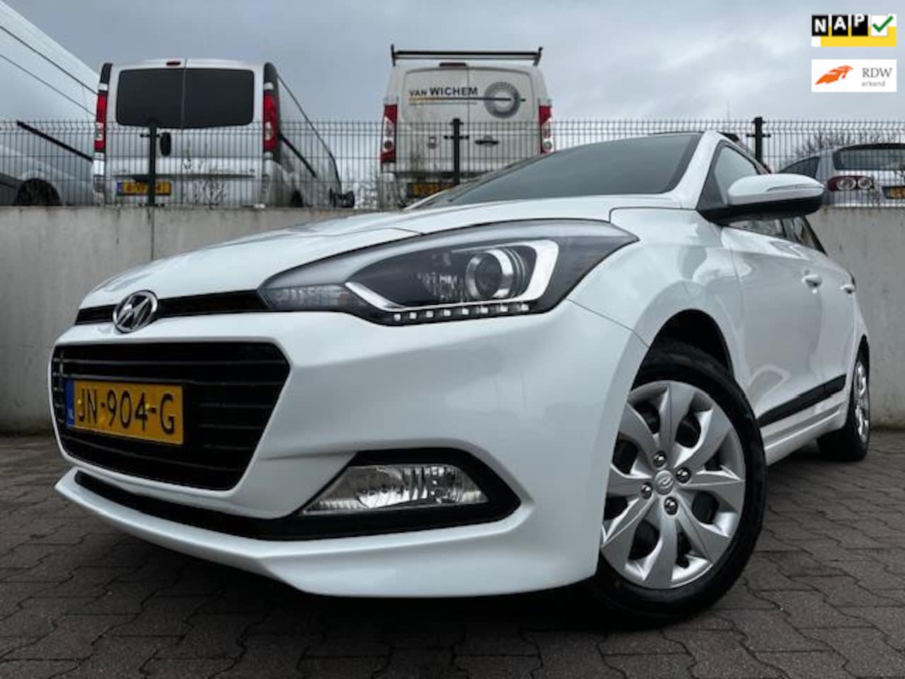 Hyundai i20 - 1.0 T-GDI i-Motion/AIRCO/CRUISE/ZEER NETTE AUTO/NL AUTO/ - AutoWereld.nl