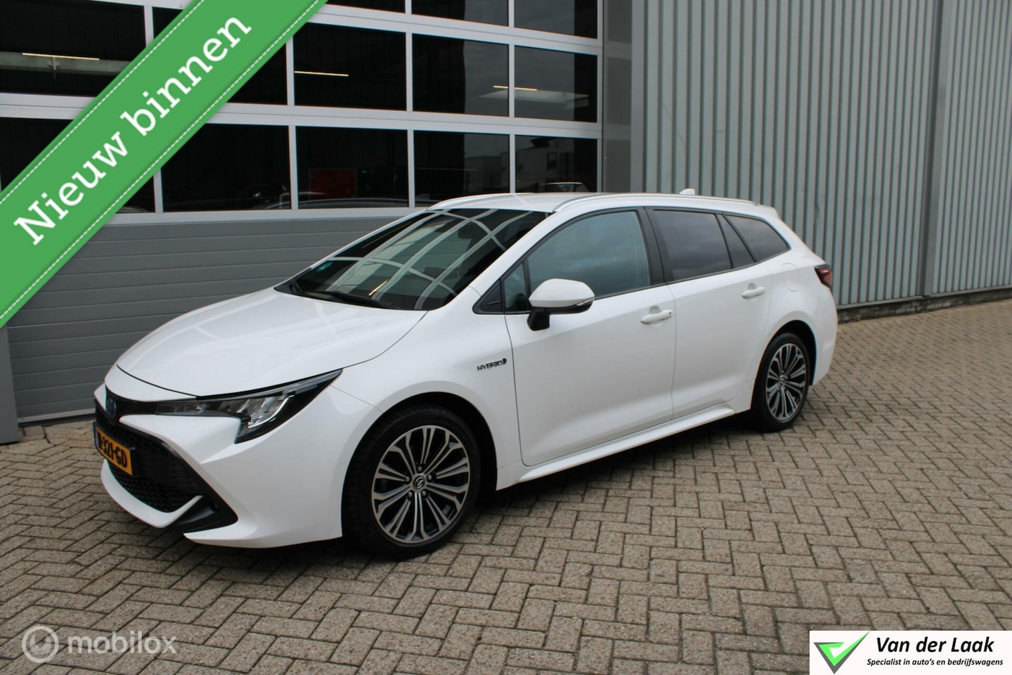 Toyota Corolla Touring Sports - 1.8 Hybrid Business Plus Trekhaak 1e Eigenaar. - AutoWereld.nl