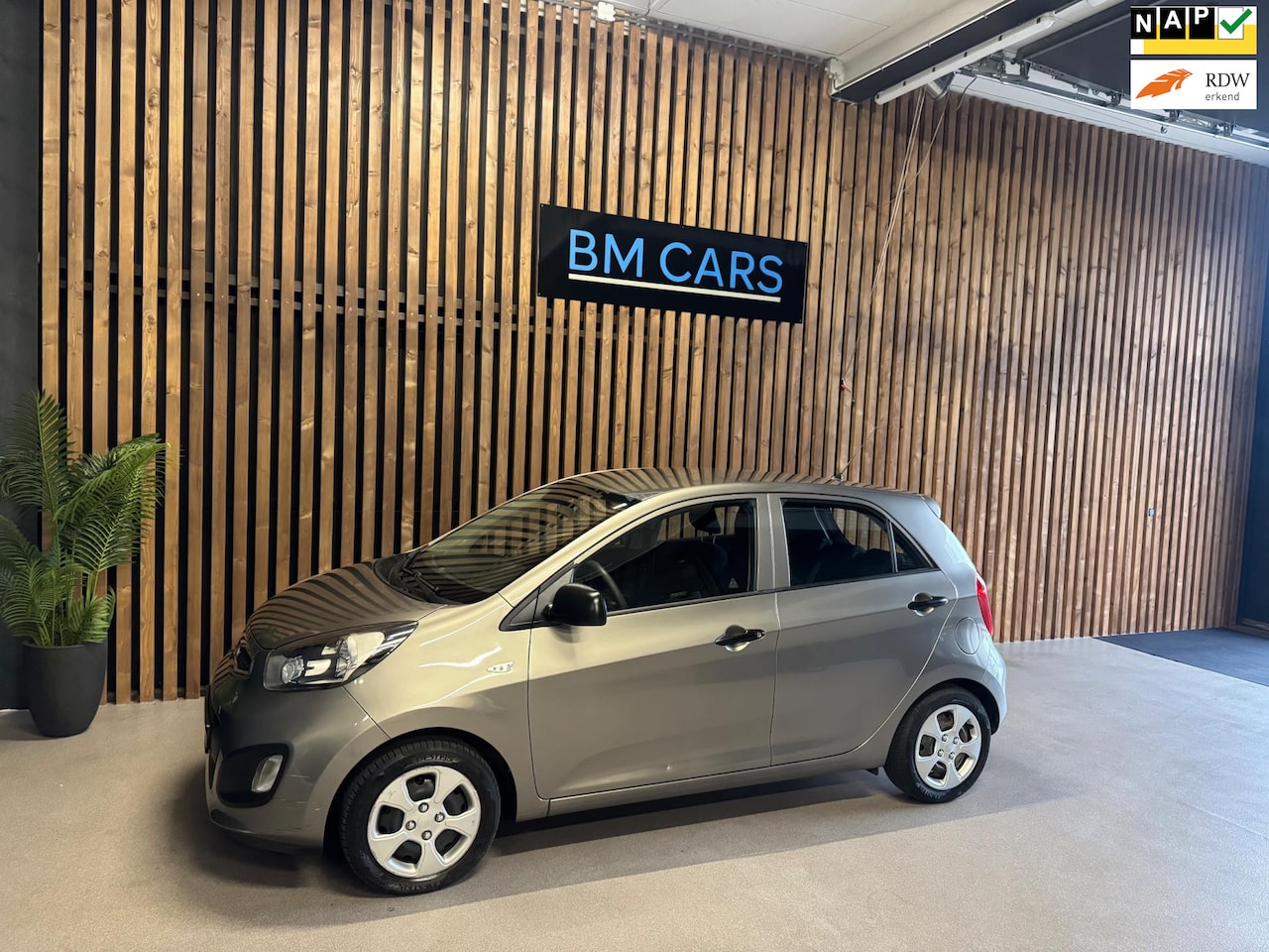 Kia Picanto - 1.2 CVVT Comfort Pack Airco,Nieuwe koppeling,Nieuwe APK - AutoWereld.nl