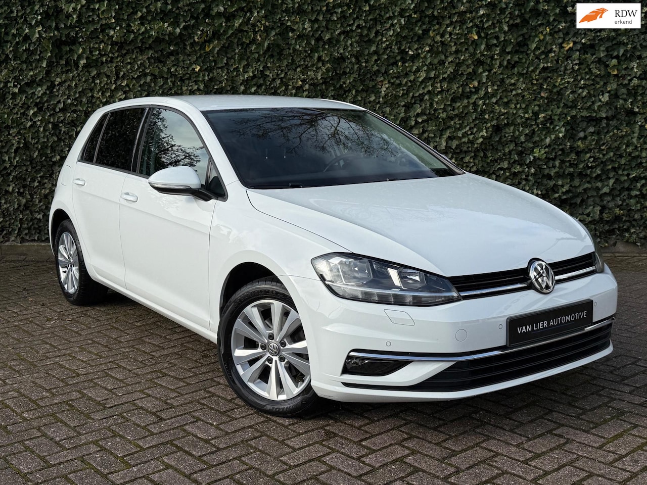 Volkswagen Golf - 1.0 TSI Comfortline 1.0 TSI Comfortline - AutoWereld.nl