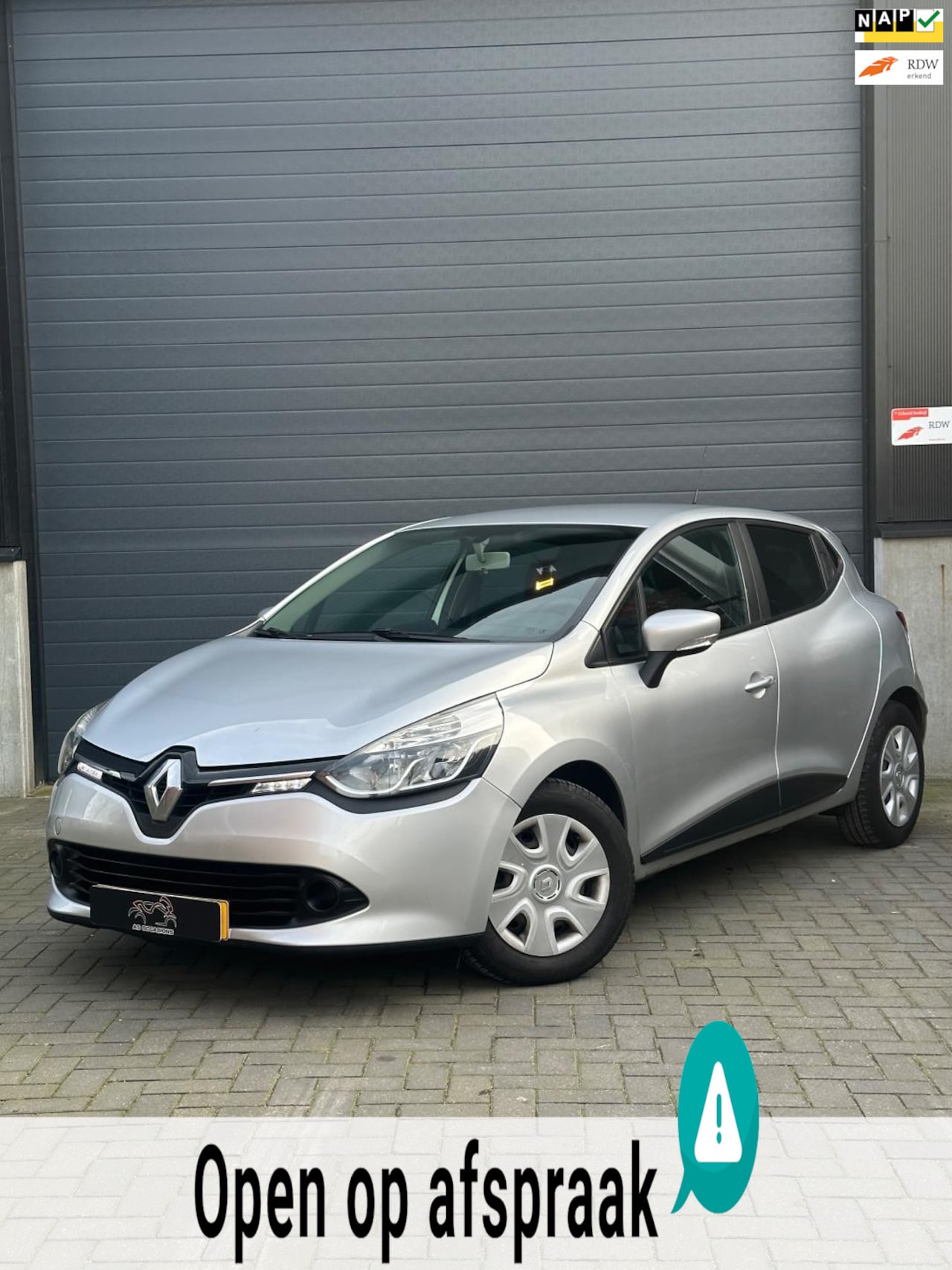 Renault Clio - 1.5 dCi ECO Expression Parksens - Cruise - Airco - AutoWereld.nl