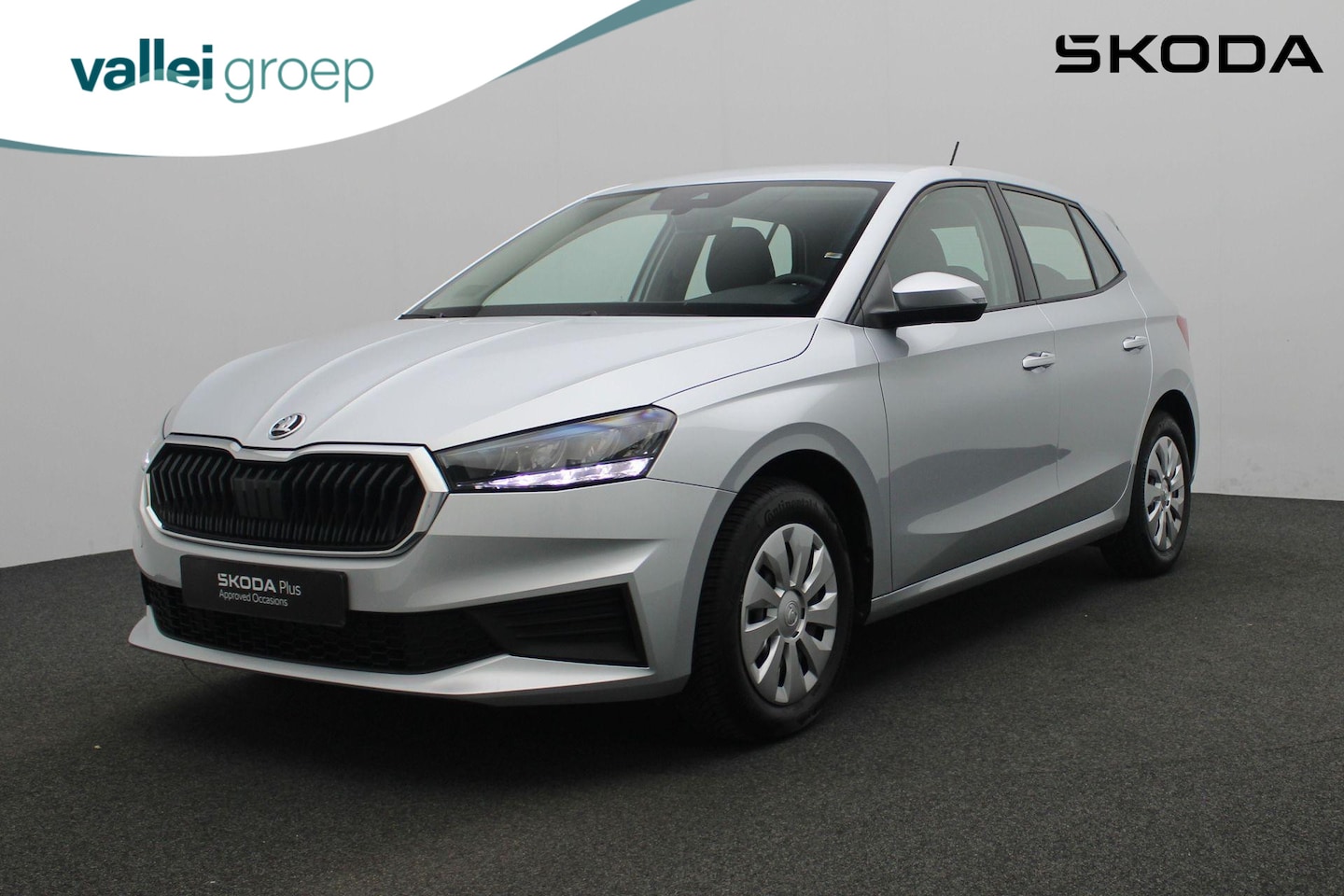 Skoda Fabia - 1.0 MPI 80 pk Ambition | Parkeersensoren achter | Apple Carplay / Android Auto | Cruise Co - AutoWereld.nl