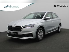 Skoda Fabia - 1.0 MPI 80 pk Ambition | Parkeersensoren achter | Apple Carplay / Android Auto | Cruise Co