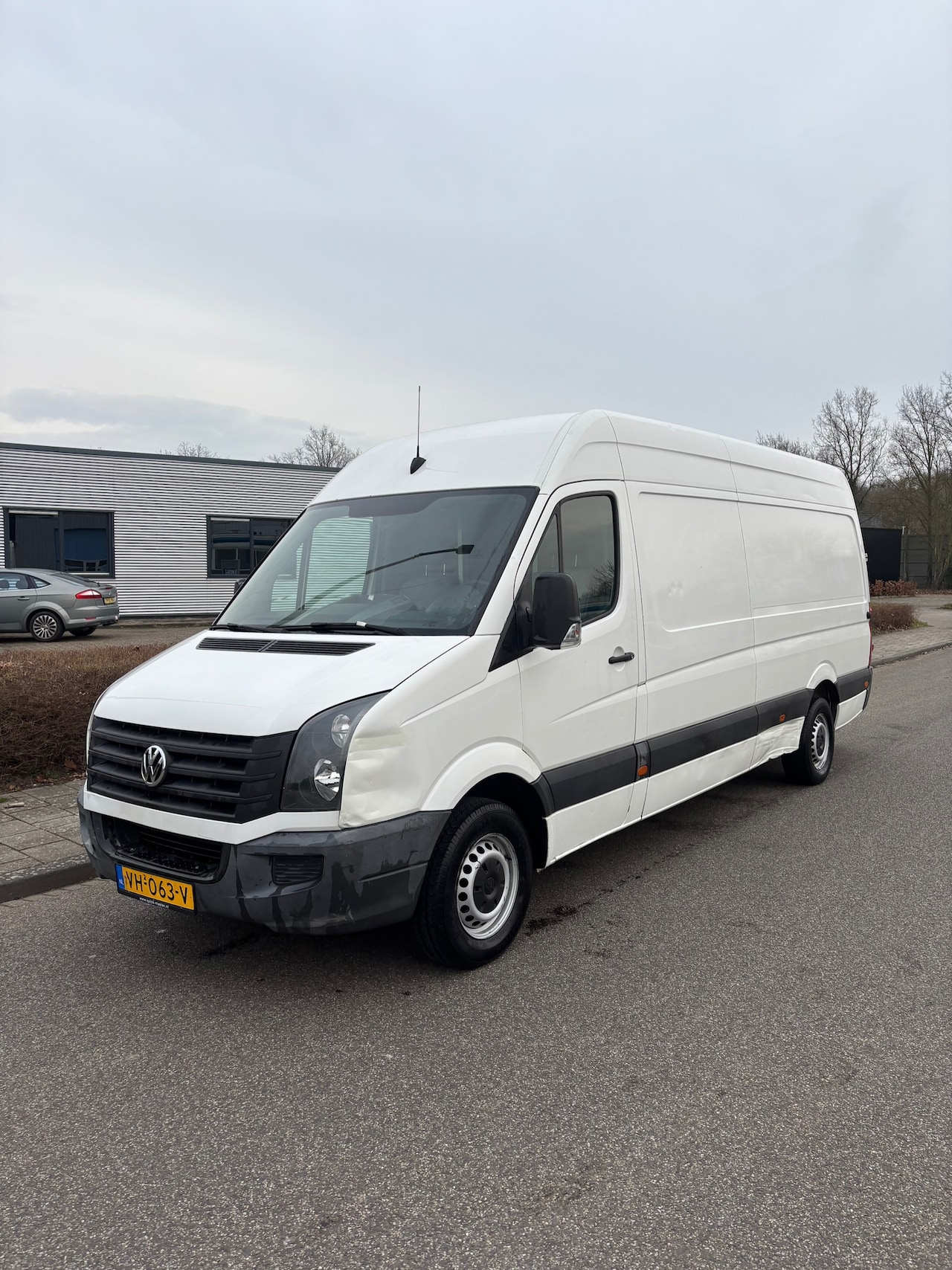 Volkswagen Crafter - 32 2.0 TDI L4H2 BM 32 2.0 TDI L4H2 BM AIRCO - AutoWereld.nl