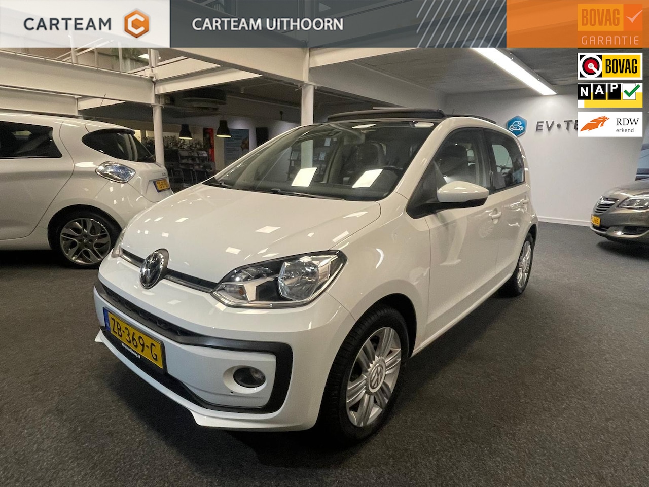 Volkswagen Up! - 1.0 BMT high up! Panoramadak, Camera, Climate-Controle, Winterpakket Dealer onderhouden - AutoWereld.nl