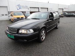 Volvo V70 - 2.5 Exclusive-Line