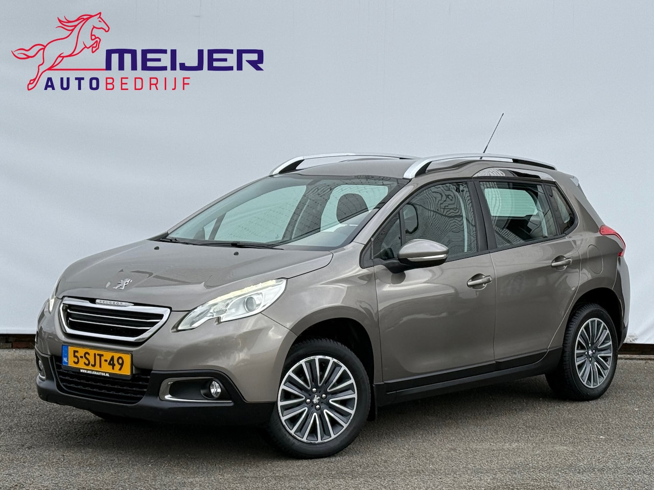 Peugeot 2008 - 1.2 VTi Active Dakrails | Cruise | Clima | Parkeersensoren | Trekhaak !! - AutoWereld.nl