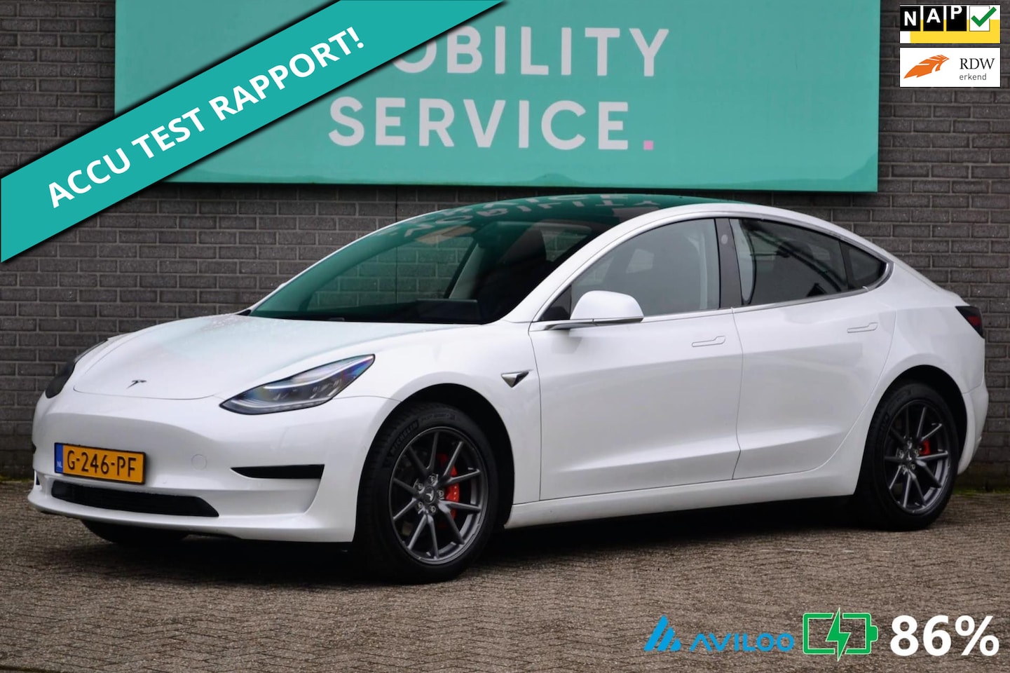 Tesla Model 3 - Standard RWD Plus 60 kWh SOH86% Pano AutoPilot LED ACCU- CHECK - AutoWereld.nl