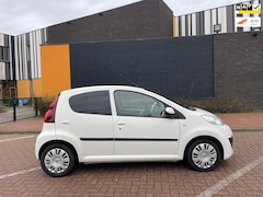 Peugeot 107 - 1.0 Active