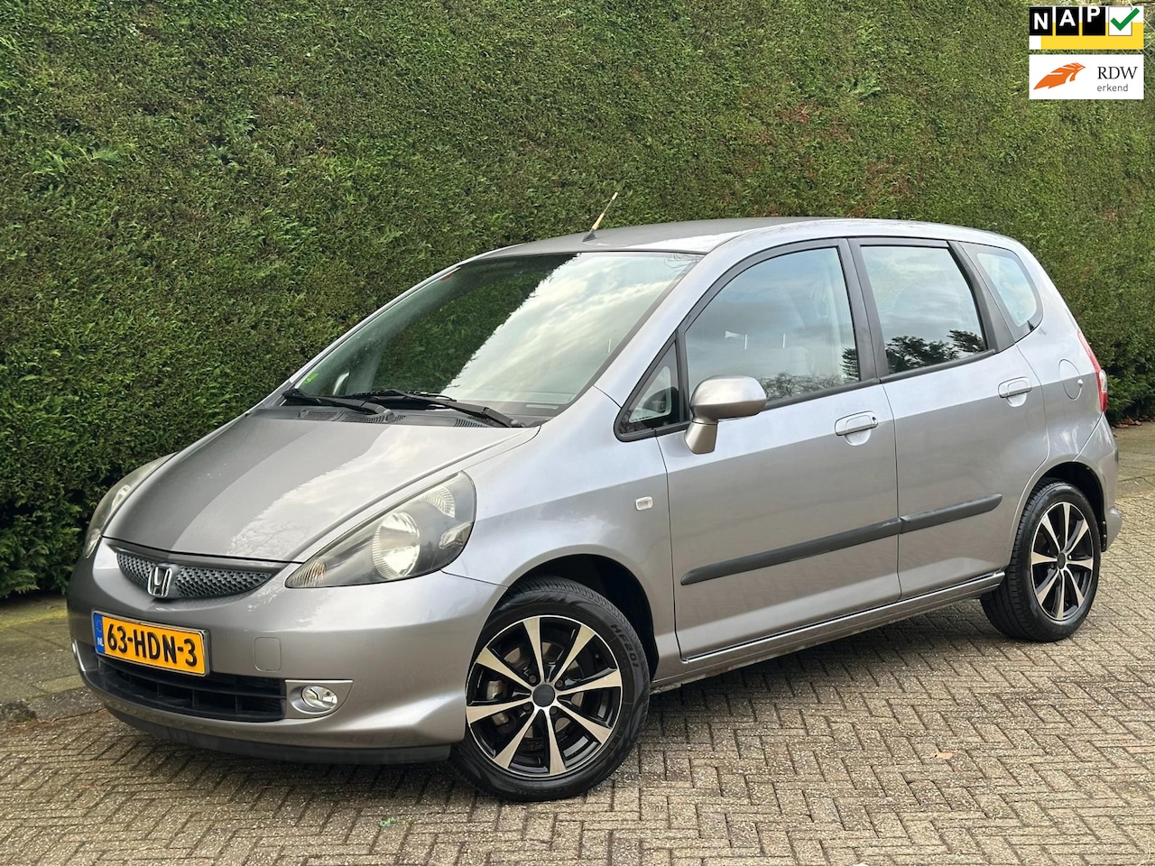 Honda Jazz - 1.2 S /AIRCO/E-RAMEN/PDC/ZEER LAGE KM/RIJDTSUPER!/ - AutoWereld.nl