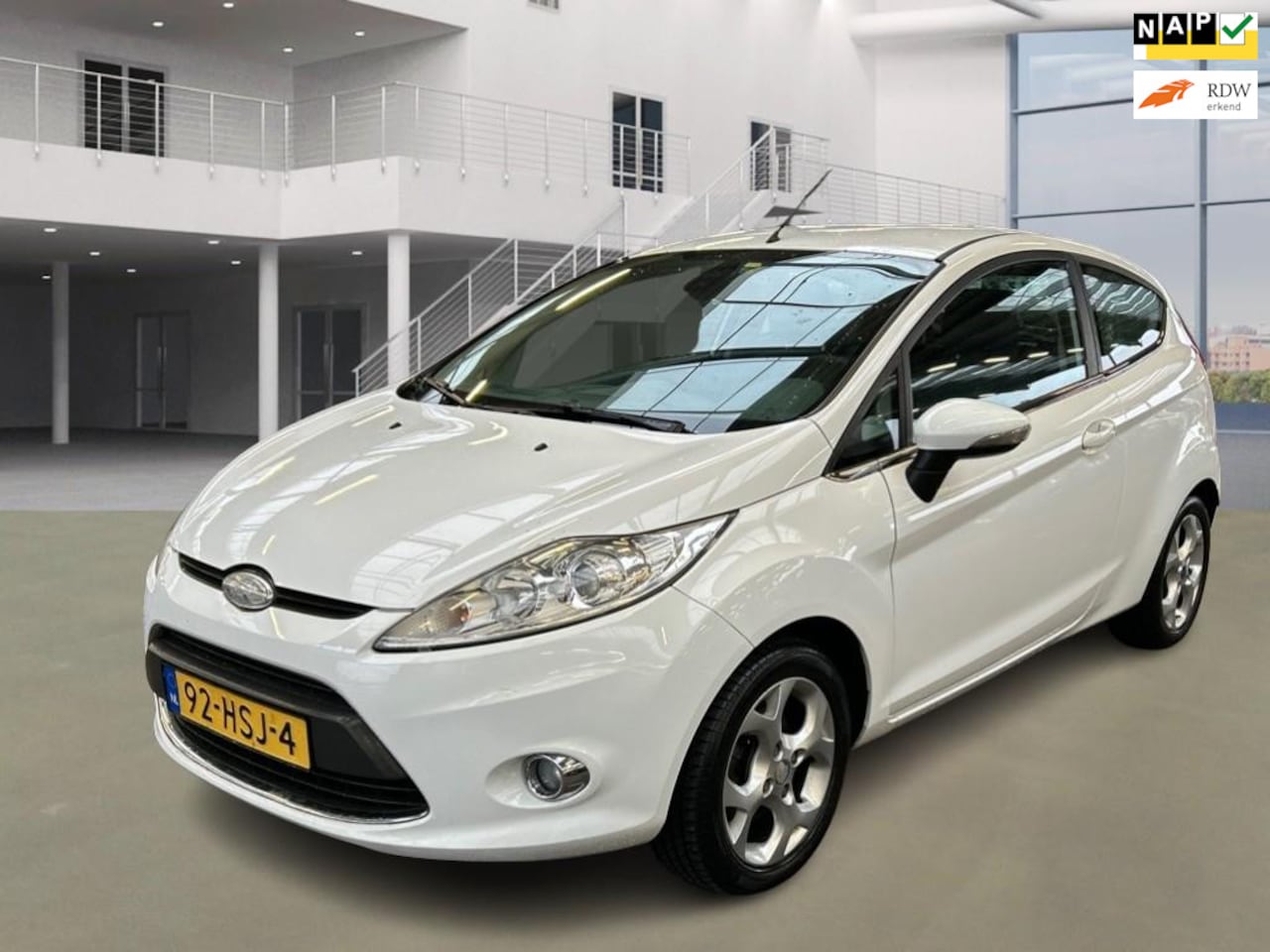 Ford Fiesta - 1.6 Titanium 1.6 Titanium - AutoWereld.nl