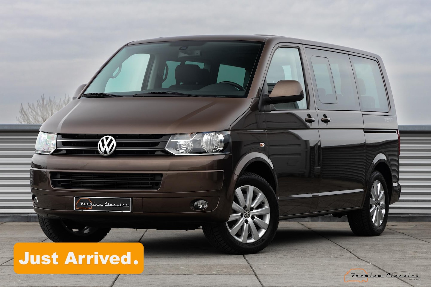 Volkswagen Transporter Multivan - 2.0 TDI L1H1 4Motion Comfortline Team | 126.000KM | PDC | Child Seats - AutoWereld.nl