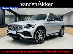 Mercedes-Benz GLC-klasse - 300e AMG // Panoramadak // Burmester // Distronic // Carbon // MultiBeam LED // 360 Camera