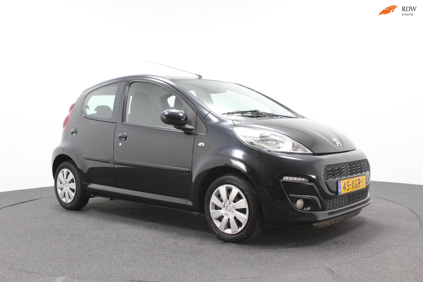 Peugeot 107 - 1.0 Active | Airco | LED verlichting | Elektrische ramen | Nieuwe APK - AutoWereld.nl