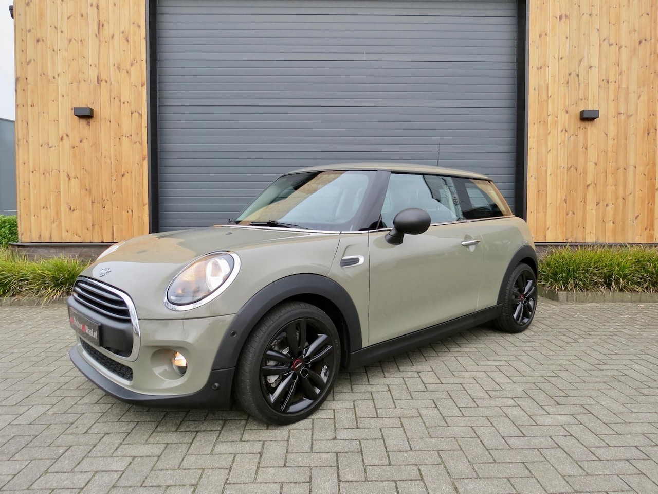 MINI One - 1.5 Salt Automaat *Carplay*Cruise con*Unieke kleur - AutoWereld.nl