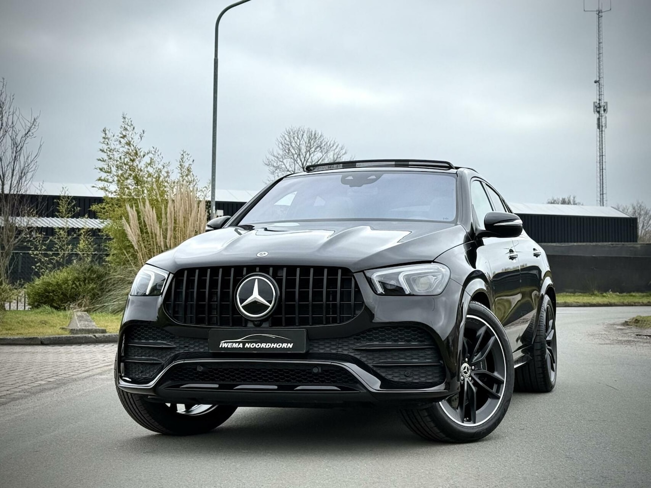 Mercedes-Benz GLE-Klasse Coupé - 350 e 4MATIC AMG Panoramadak|Burmester®|Camera|Keyless|Stuurverw.|Stoelventilatie|Luchtver - AutoWereld.nl